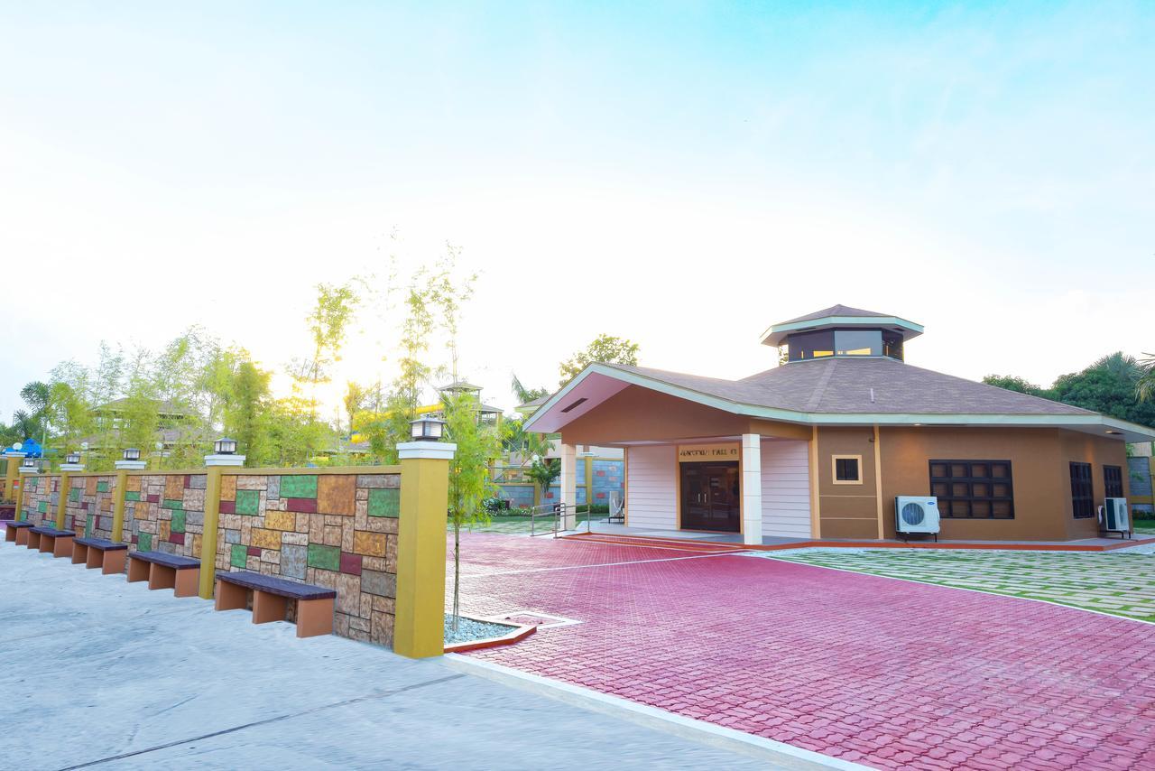 Kabaleyan Cove Resort Powered By Cocotel San Carlos  Exterior foto
