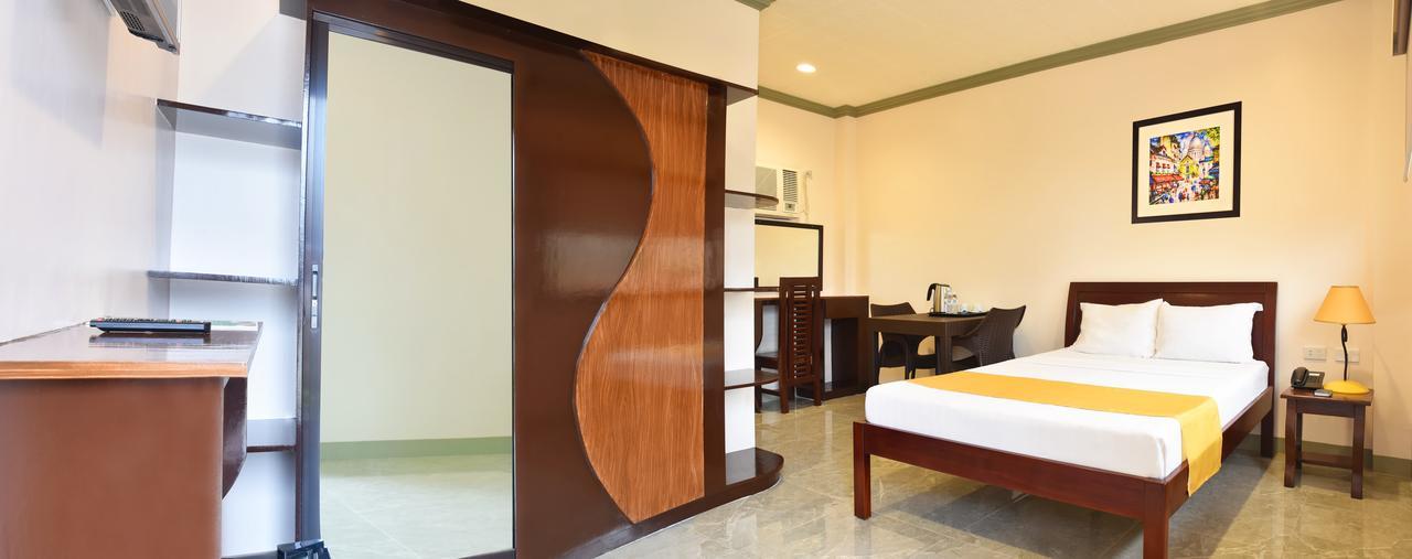 Kabaleyan Cove Resort Powered By Cocotel San Carlos  Exterior foto